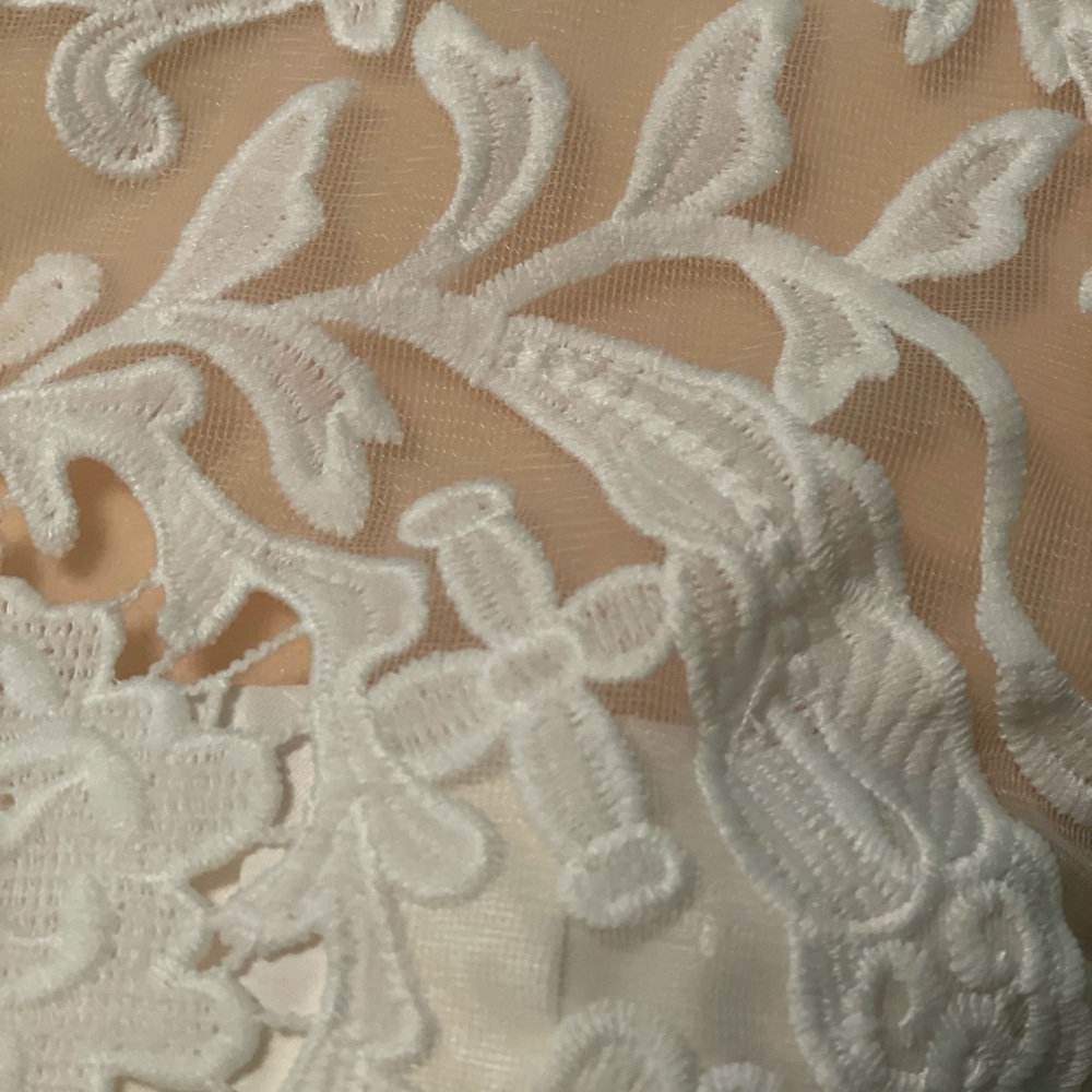Adelyn Rae Lace Romper - Picture 3 of 5